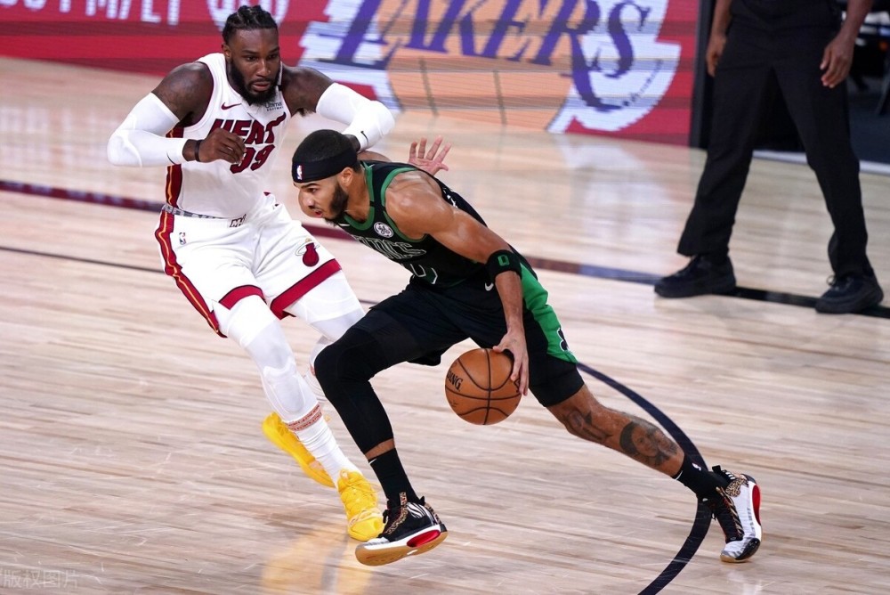 包含国际比赛日体能课后，法兰克福手感冰凉备战欧超杯，信心回归，纪律约束更严格的词条